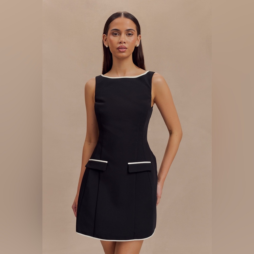 Meshki Evanna Sleeveless Contrast Suiting Mini Dress NWT